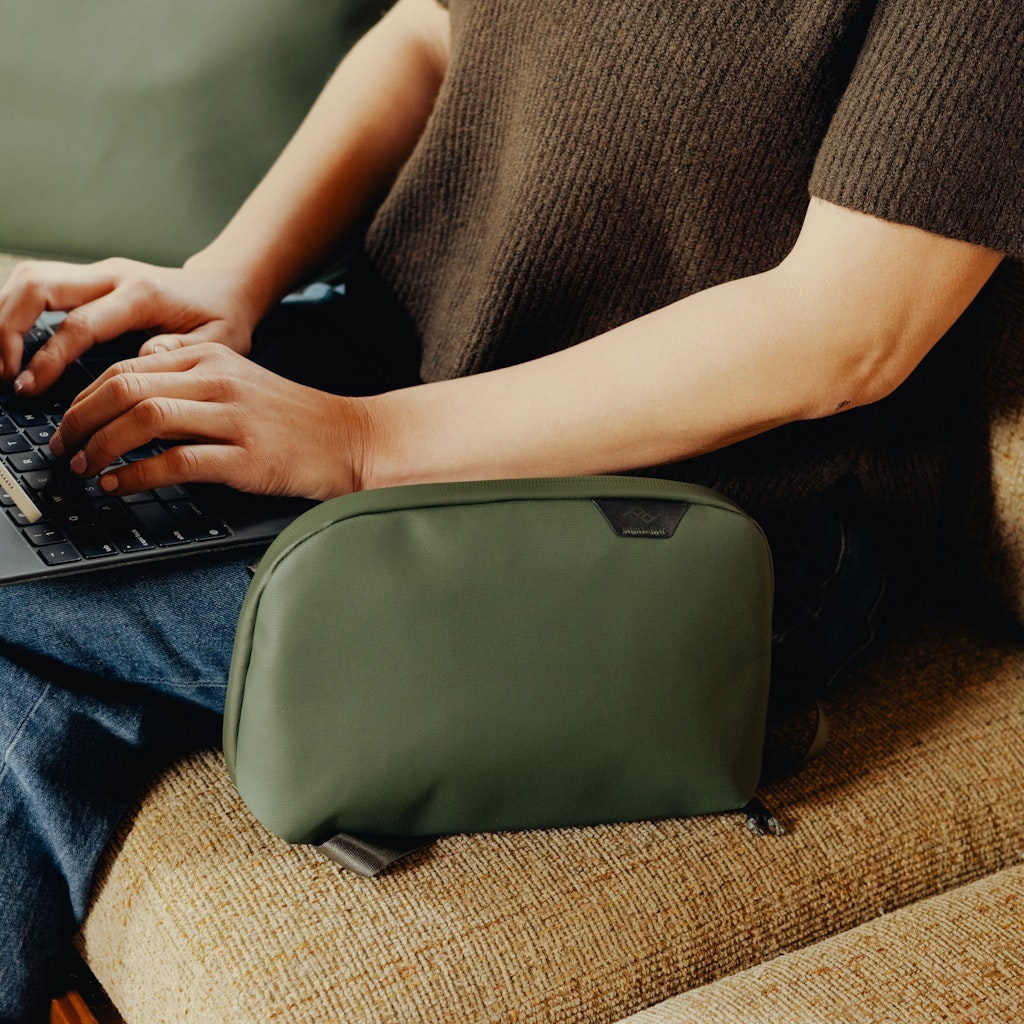 Peak Design Travel Crossbody | 3L | Sage