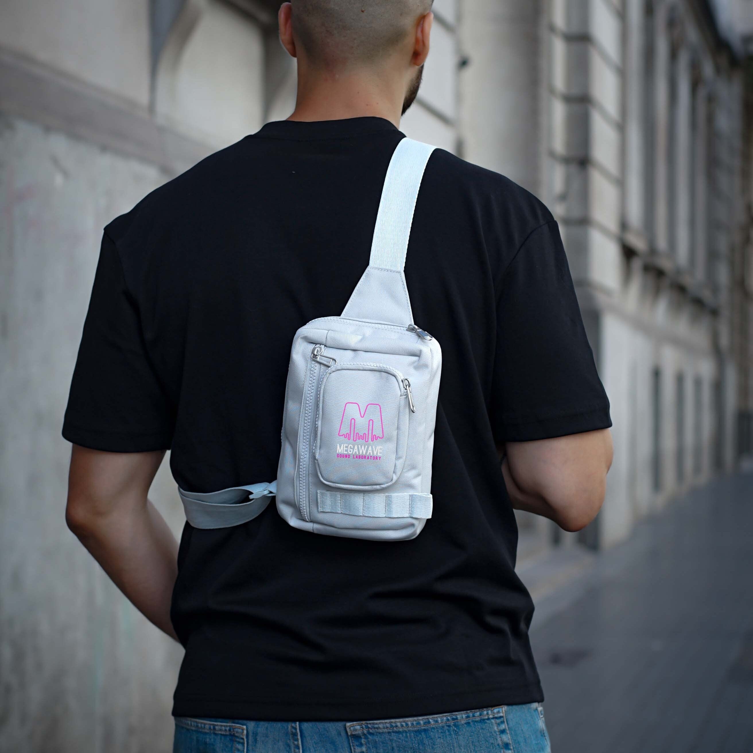 Moonyx Crossbody B2B 6